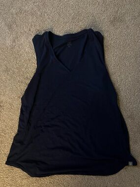 Title Nine navy blue tank XL